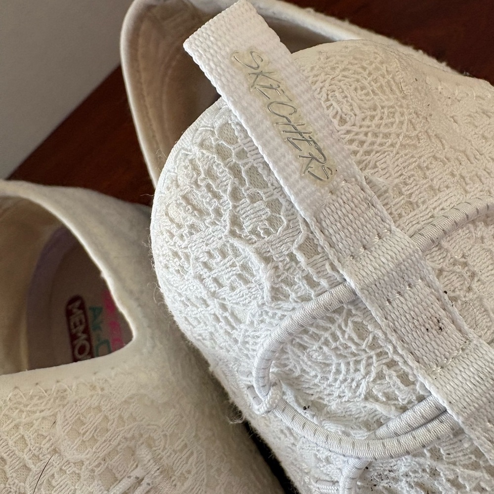 Skechers Women's Air-Cooled Memory Foam Sneakers Size 9.5 White Lace - Picture 9 of 10